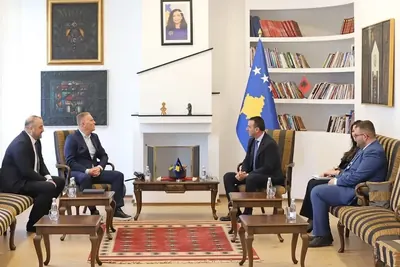 Presidenti Musa Selimi takon Ministrin Blerim Gashani për fuqizimin e sportit universitar në Kosovë